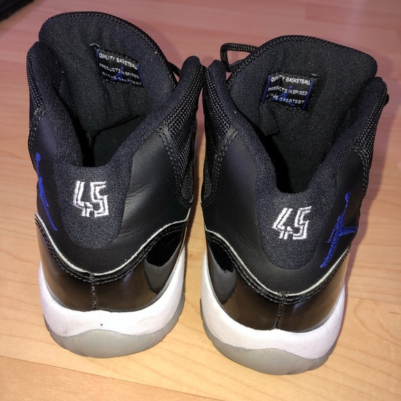 Jordan’s - Picture 7 of 7